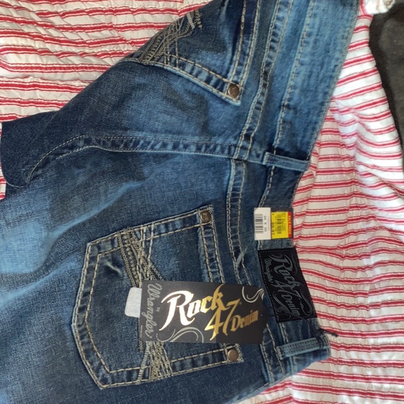 New wrangler rock 4 Denim slim boot 34x30 - Picture 4 of 4
